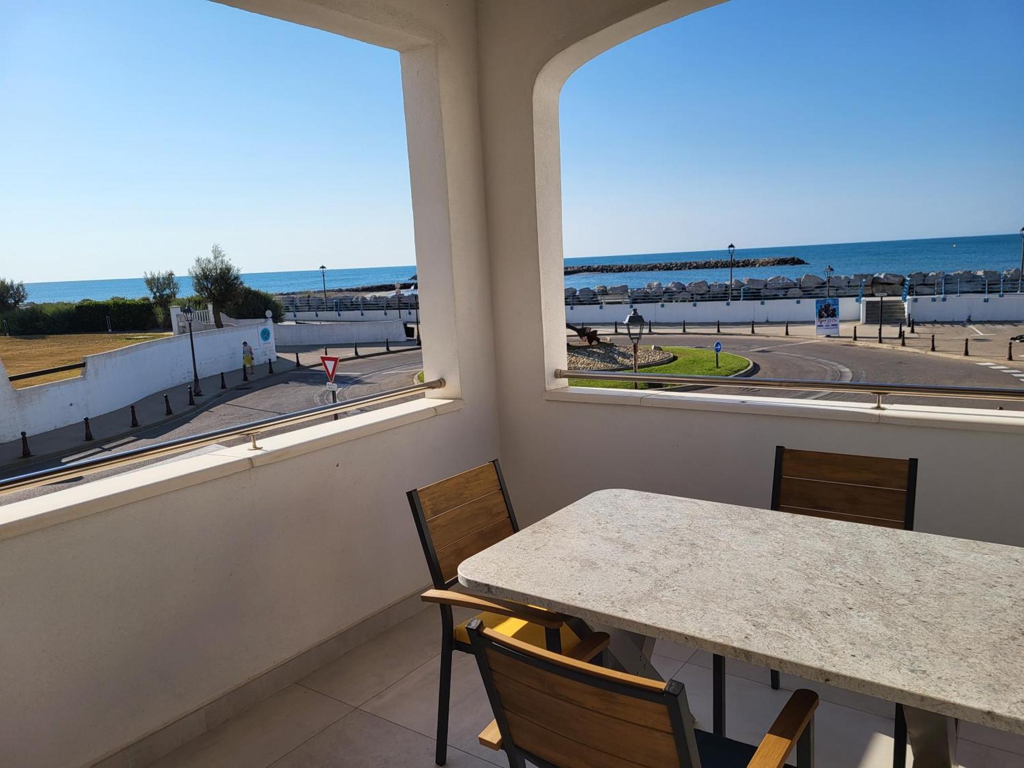 Villa Vue Sur La Mer سانت ماري دو لا مير المظهر الخارجي الصورة